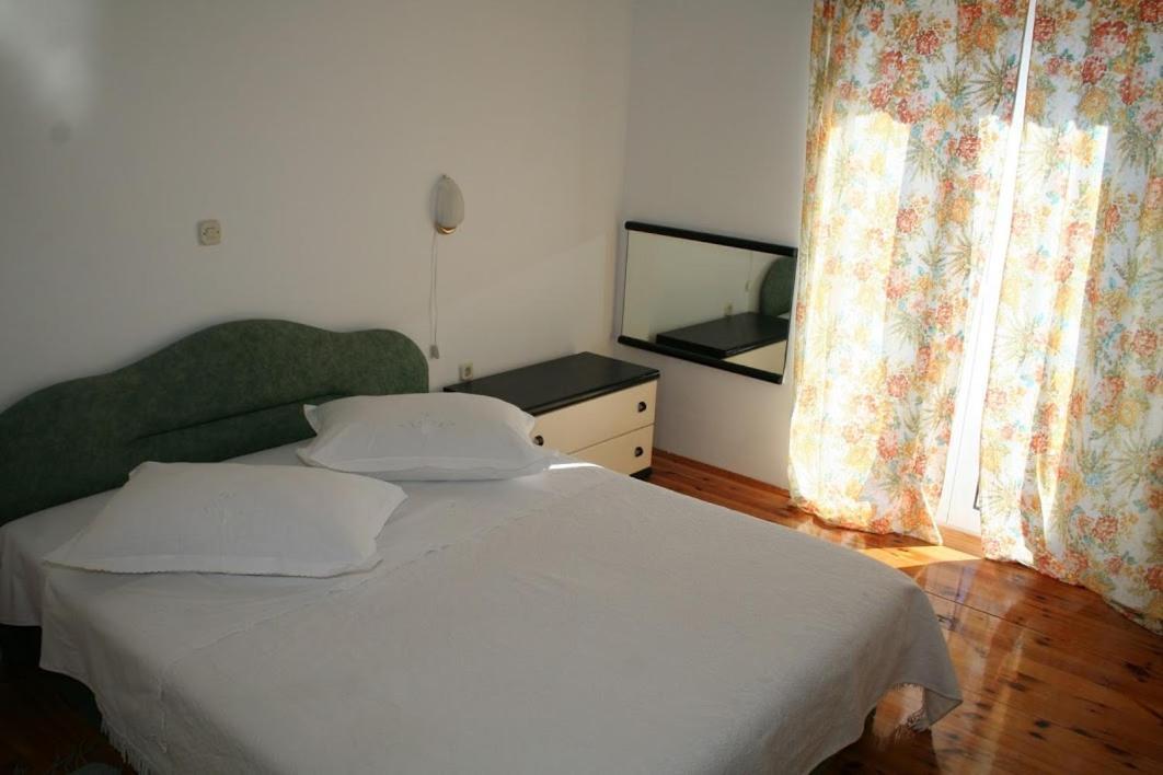 Apartmani Mladina Jelsa  Extérieur photo
